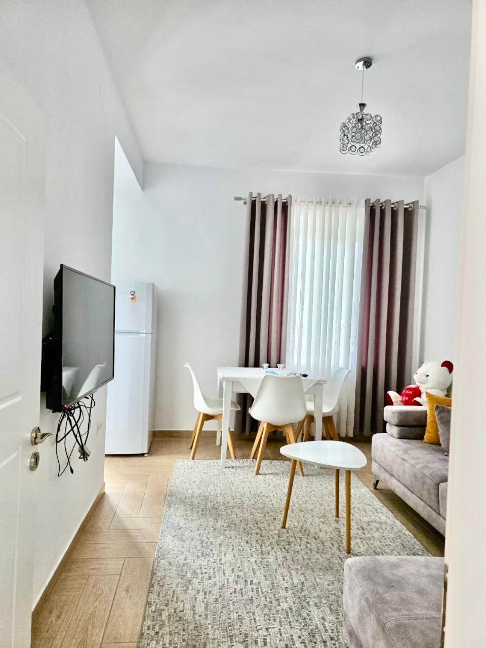 Lear Apartment